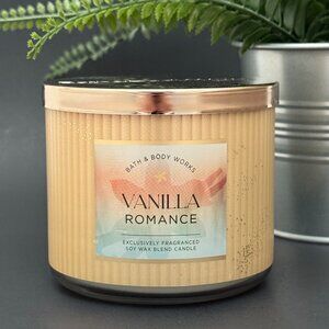 BBW Vanilla Romance Bath & Body Works 3 Wick Candle